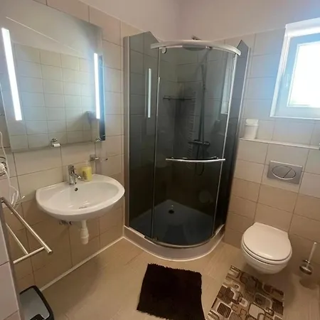 Megyer Apartmanhaz Апартаменты