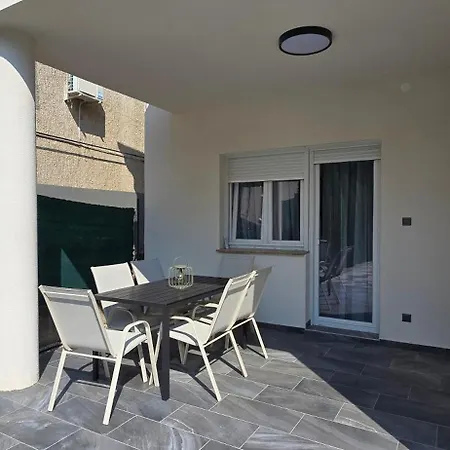 Megyer Apartmanhaz * Хевиз