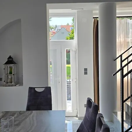 Megyer Apartmanhaz Апартаменты *