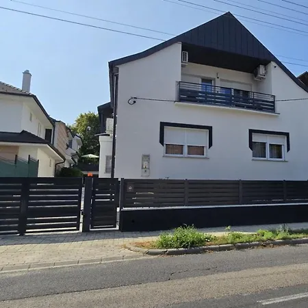 Апартаменты Megyer Apartmanhaz