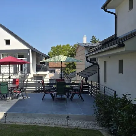 Megyer Apartmanhaz *