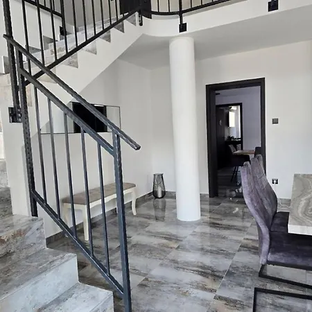 Megyer Apartmanhaz Апартаменты